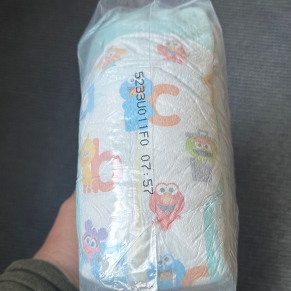 Premium Baby Diapers - Green - Picture 2 of 2